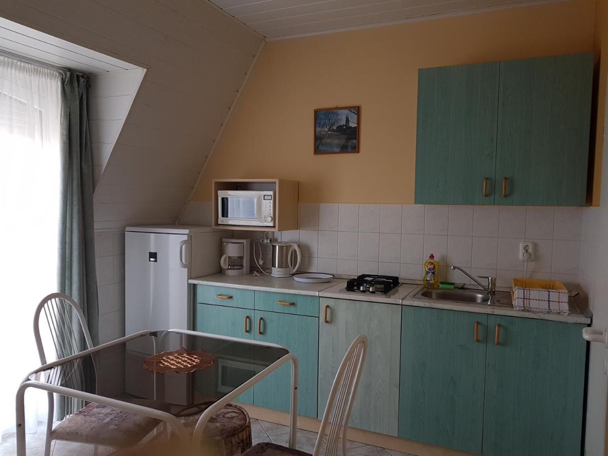 Richie Ii. Apartman Lägenhet Siófok Exteriör bild