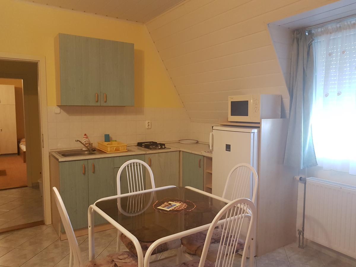 Richie Ii. Apartman Lägenhet Siófok Exteriör bild